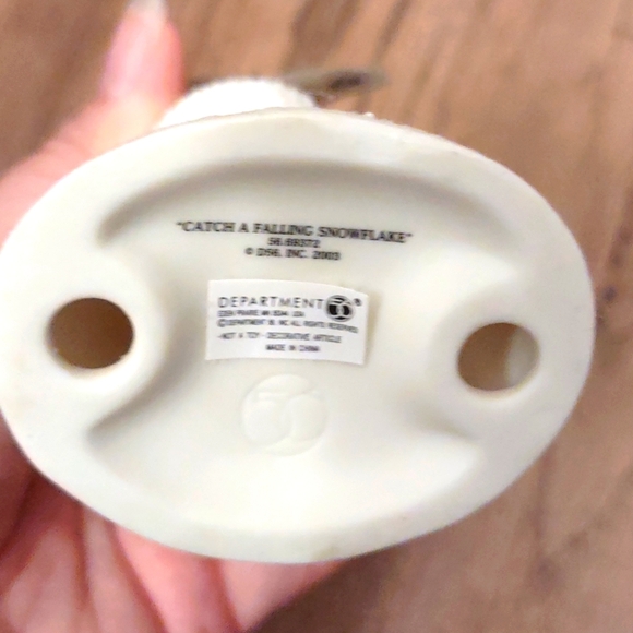 Department 56 Snowbabies "Catch a Falling Snowflake" Figurine - Picture 5 of 9